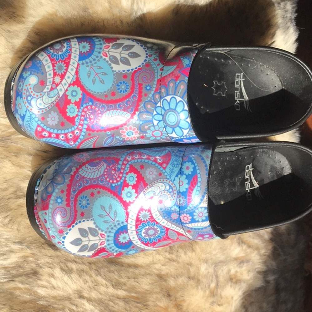 Clogs